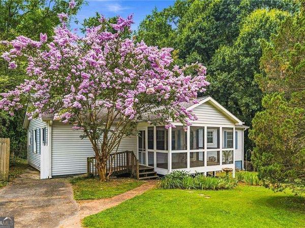 878 Wanda Circle, Marietta, GA 30008