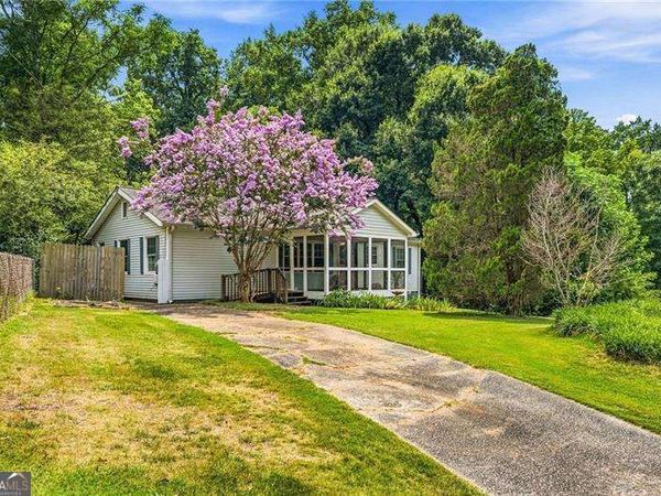 878 Wanda Circle, Marietta, GA 30008