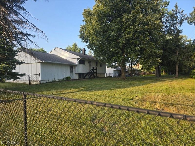23580 Comstock Road, Bedford Heights, OH 44146 Photo 14