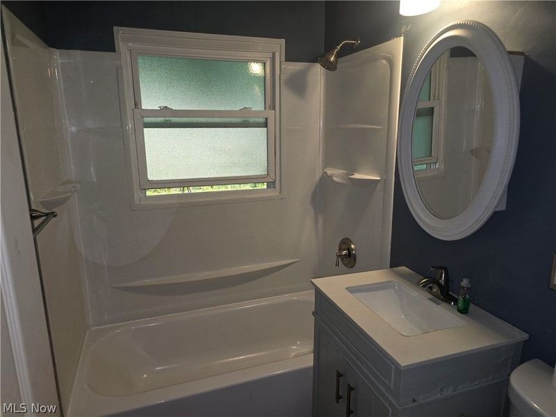 23580 Comstock Road, Bedford Heights, OH 44146 Photo 6