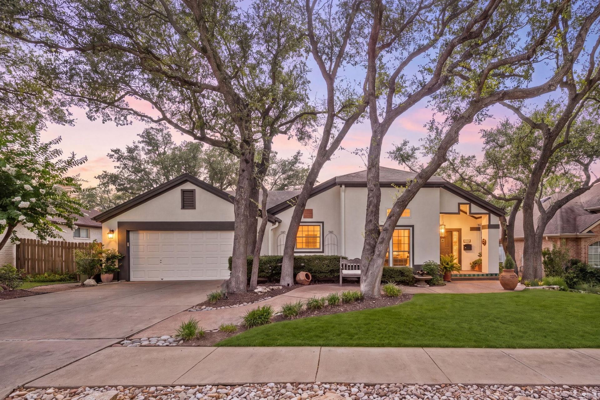 301 Riverview Dr, Georgetown, TX 78628 Main Photo