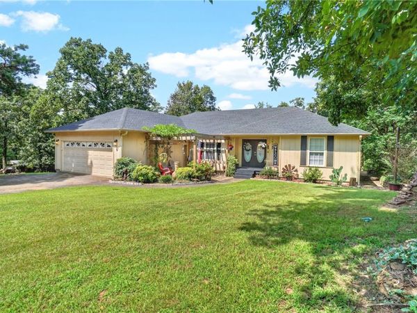 328 Treeline Circle , Russellville, AR 72802