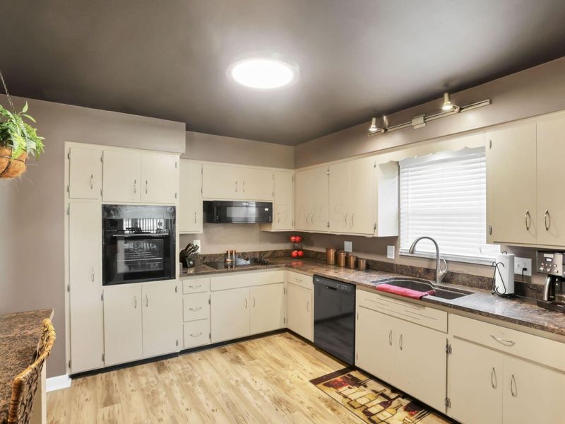 3572 Hazelton Etna Road, Alexandria, OH 43001 Photo 19
