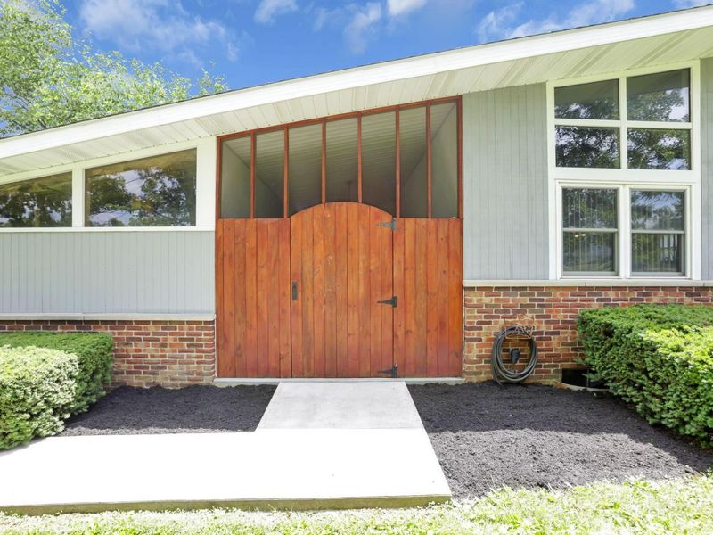 3572 Hazelton Etna Road, Alexandria, OH 43001 Photo 2