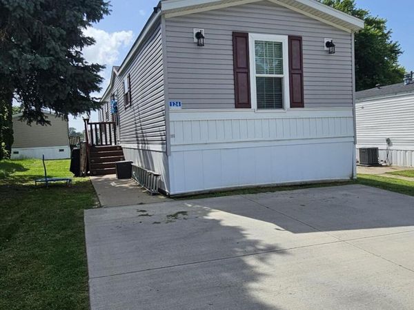5112 N FAIRMOUNT LOT 124, Davenport, IA 52806