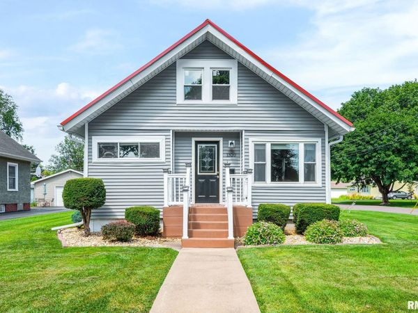 1320 N ACADEMY Street, Galesburg, IL 61401