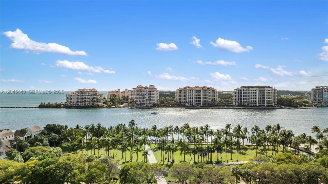300 S Pointe Dr , Unit 907, Miami Beach, FL 33139 Photo