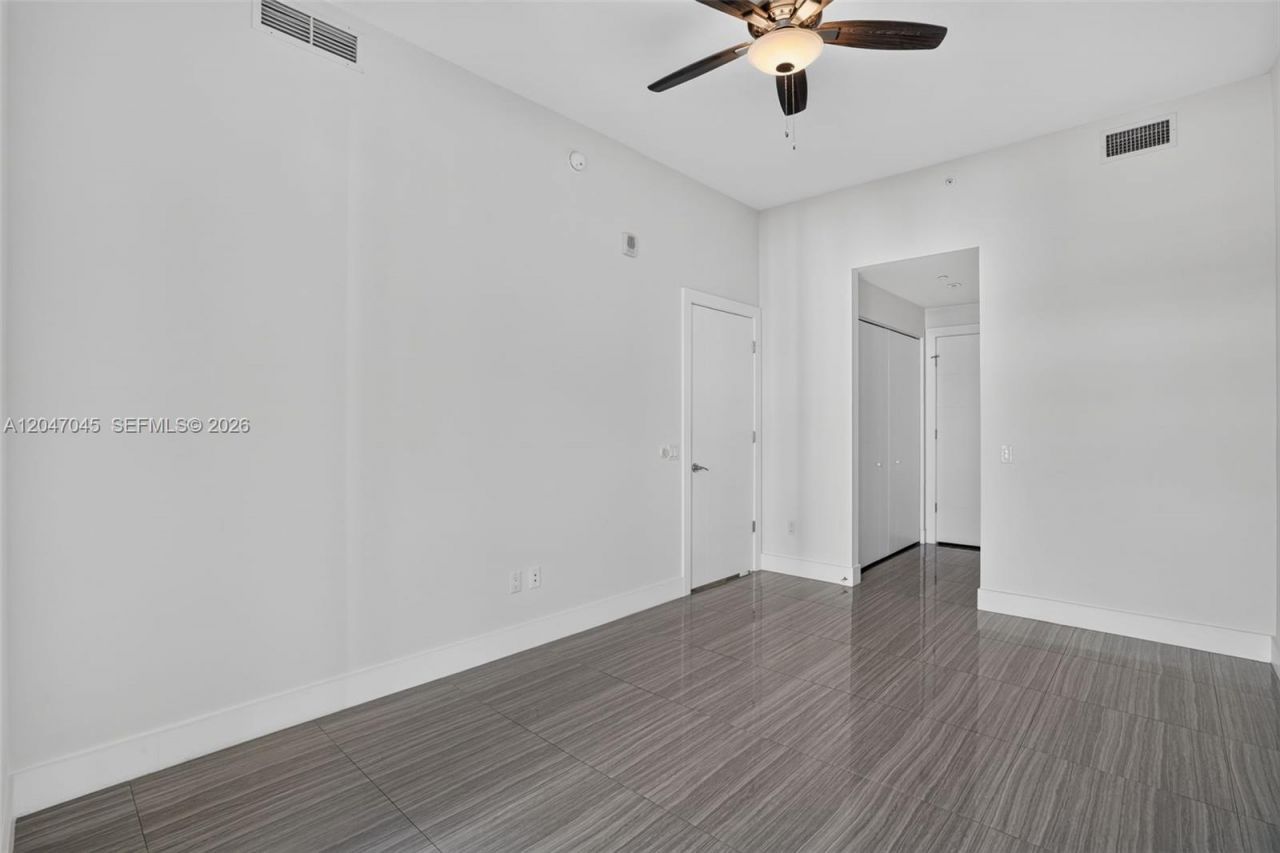 2960 NE 207th St , Unit 505, Aventura, FL 33180 Photo
