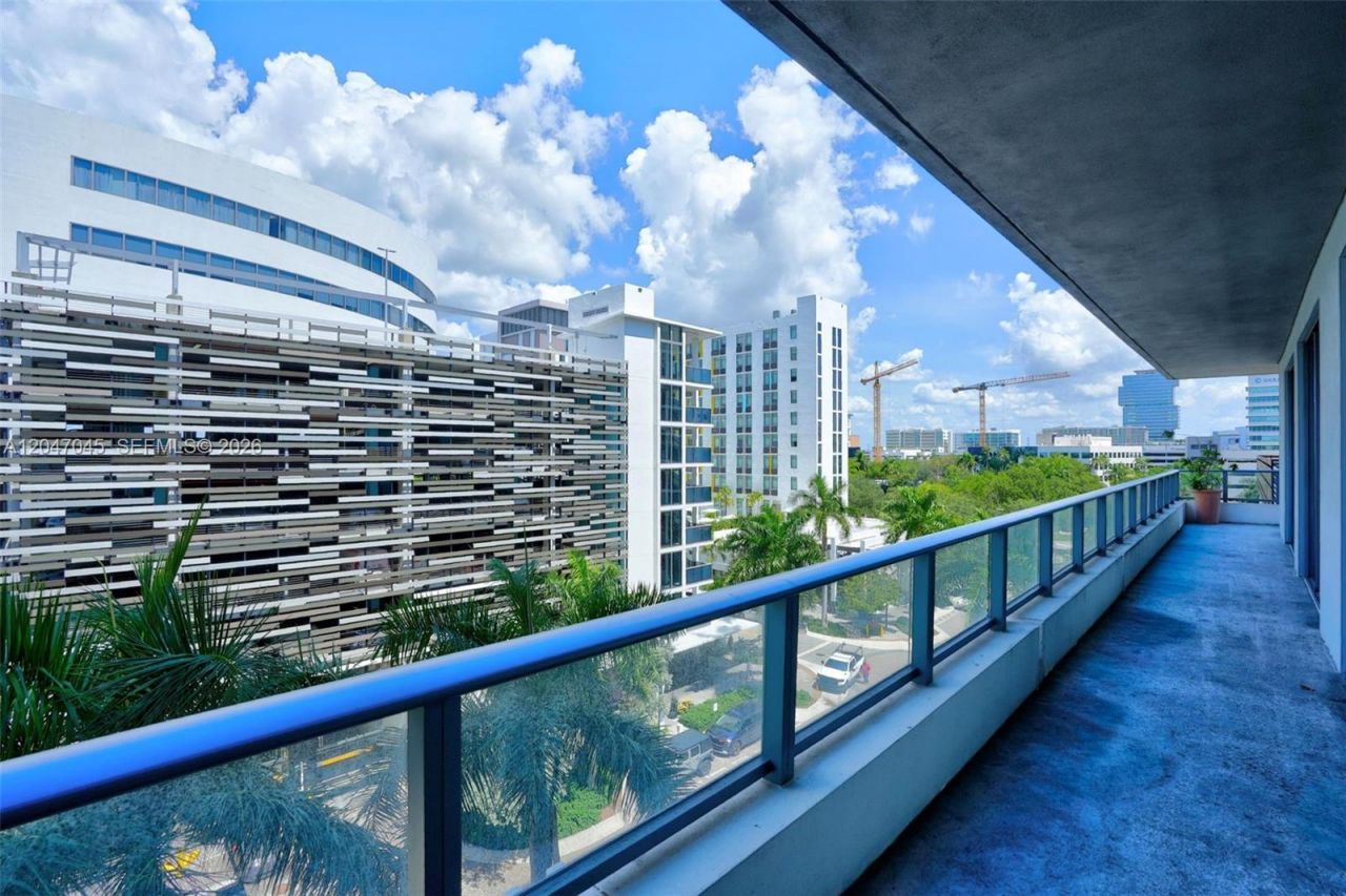 2960 NE 207th St , Unit 505, Aventura, FL 33180 Photo