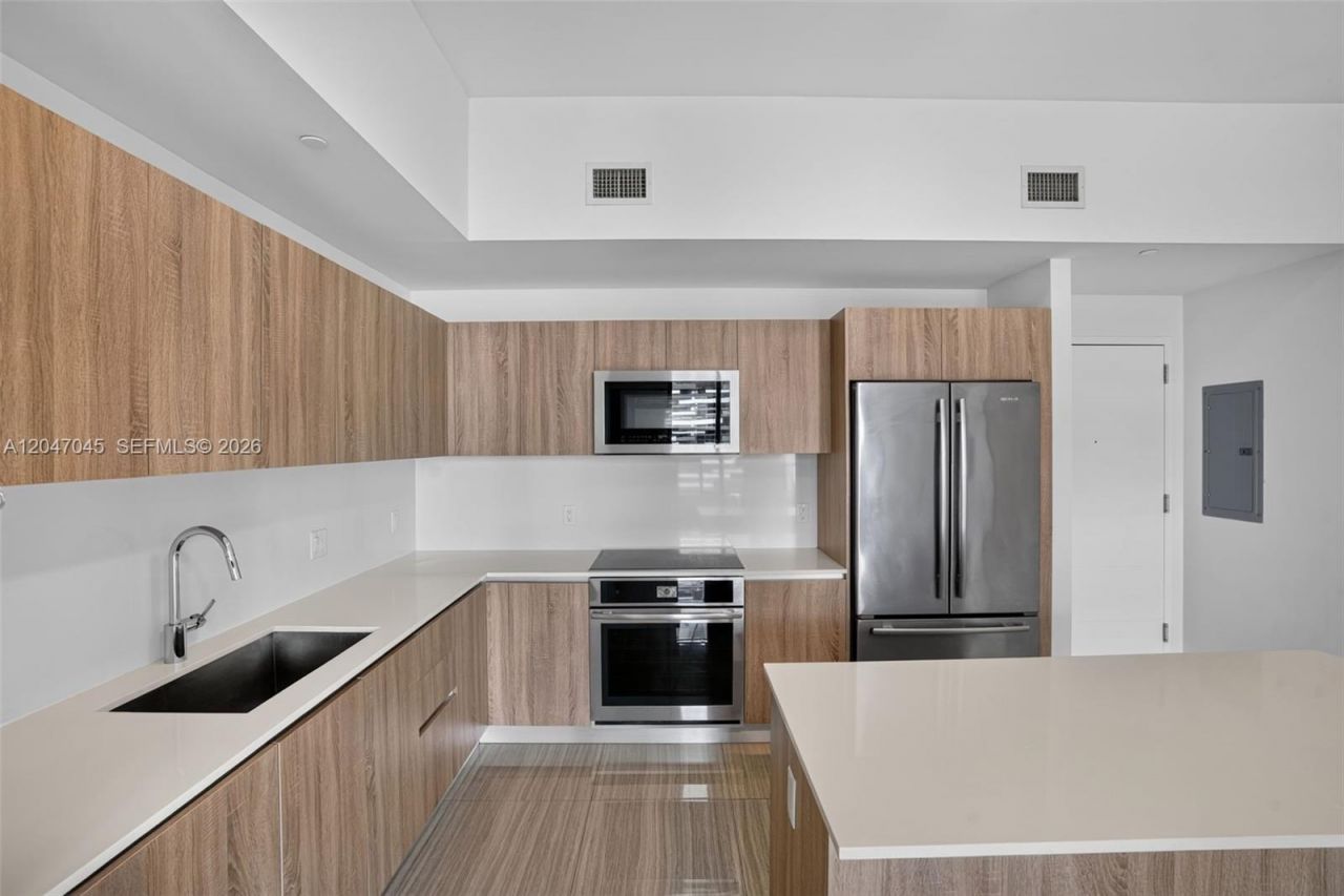 2960 NE 207th St , Unit 505, Aventura, FL 33180 Photo