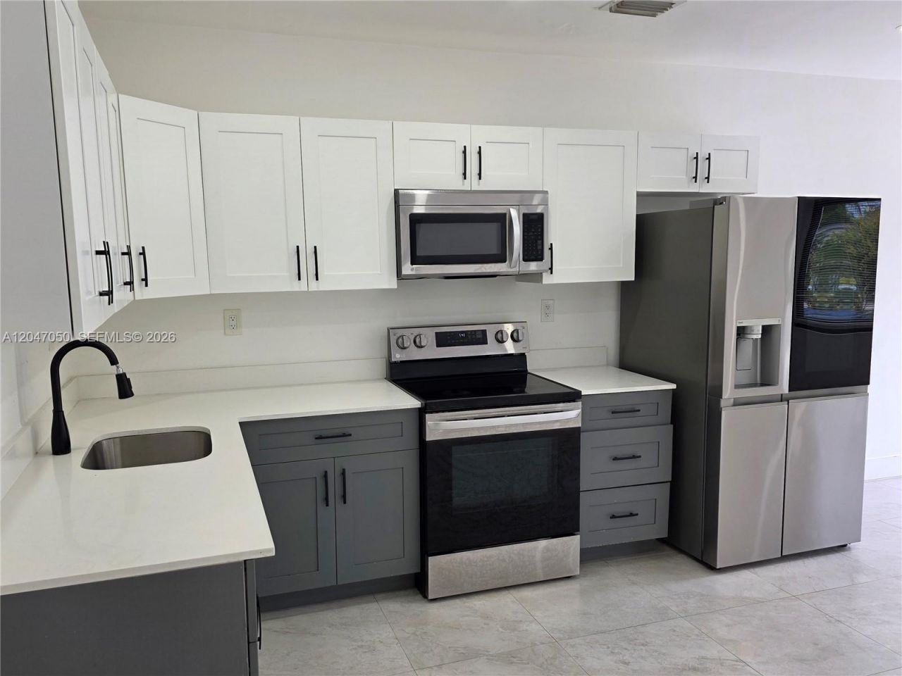 1102 NW 103rd St , Miami, FL 33150 Photo