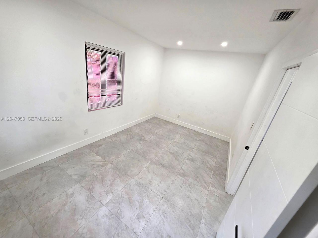 1102 NW 103rd St , Miami, FL 33150 Photo