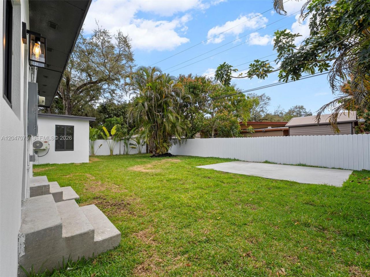 610 NE 164th Ter, Miami, FL 33162 Photo