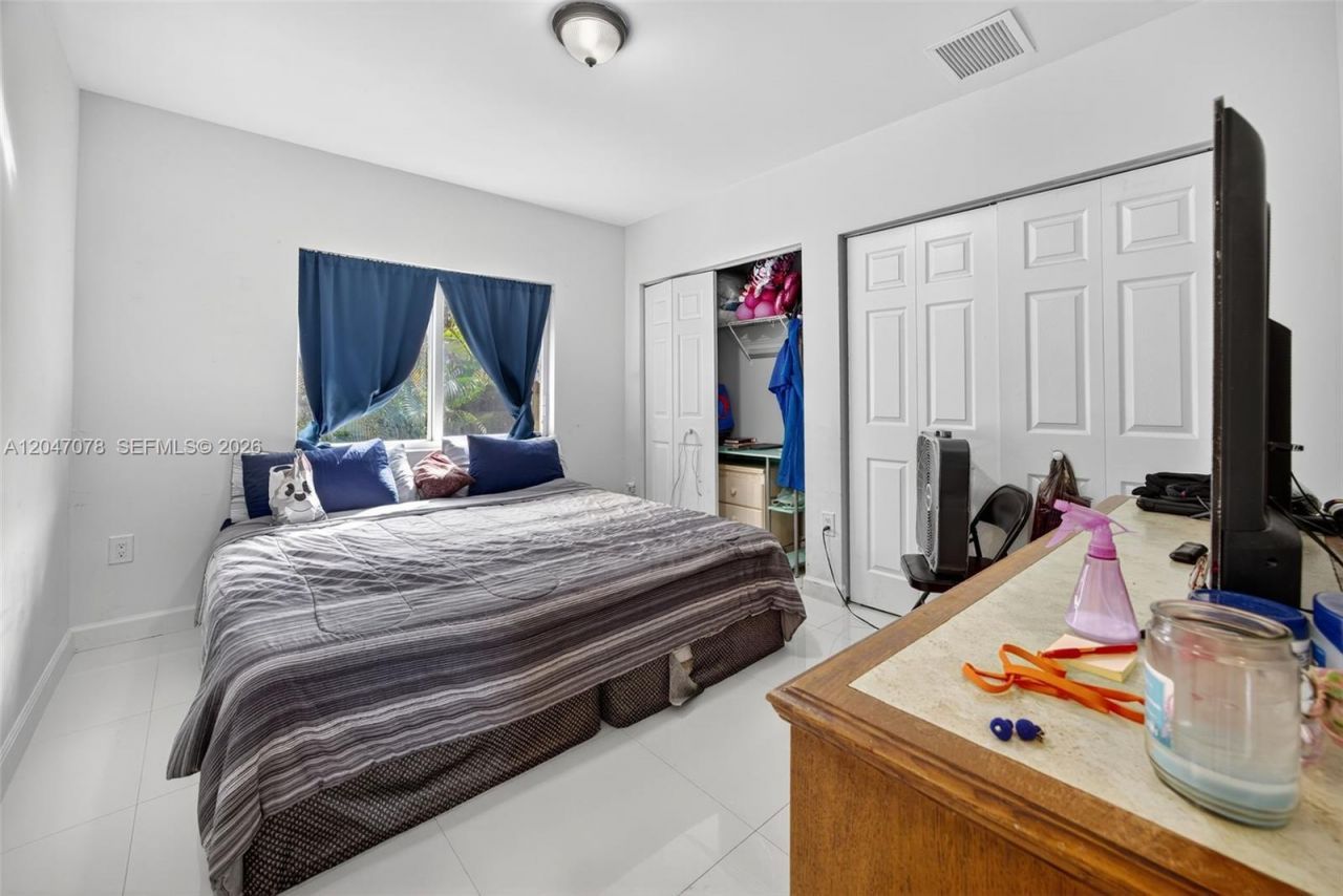 344 SW 3rd St , Florida City, FL 33034 Photo
