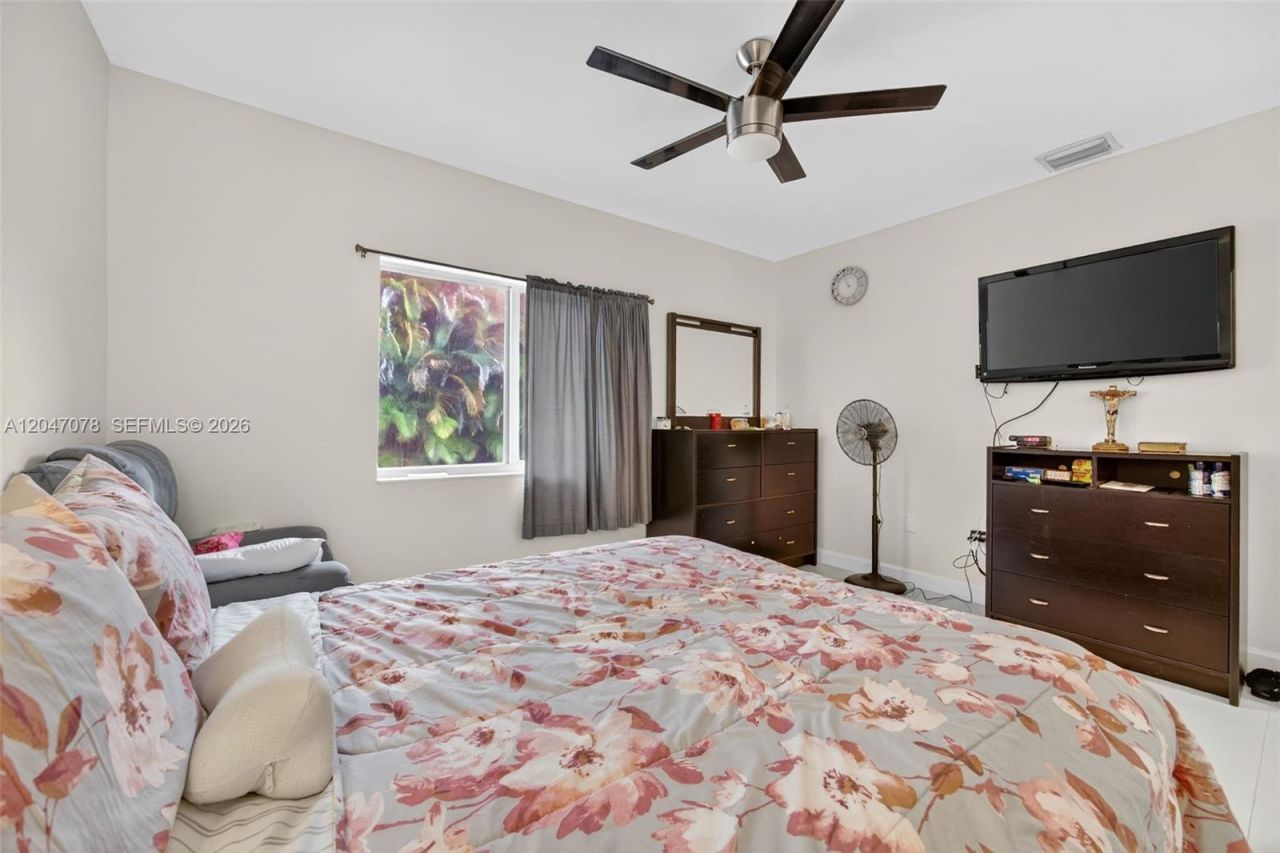 344 SW 3rd St , Florida City, FL 33034 Photo