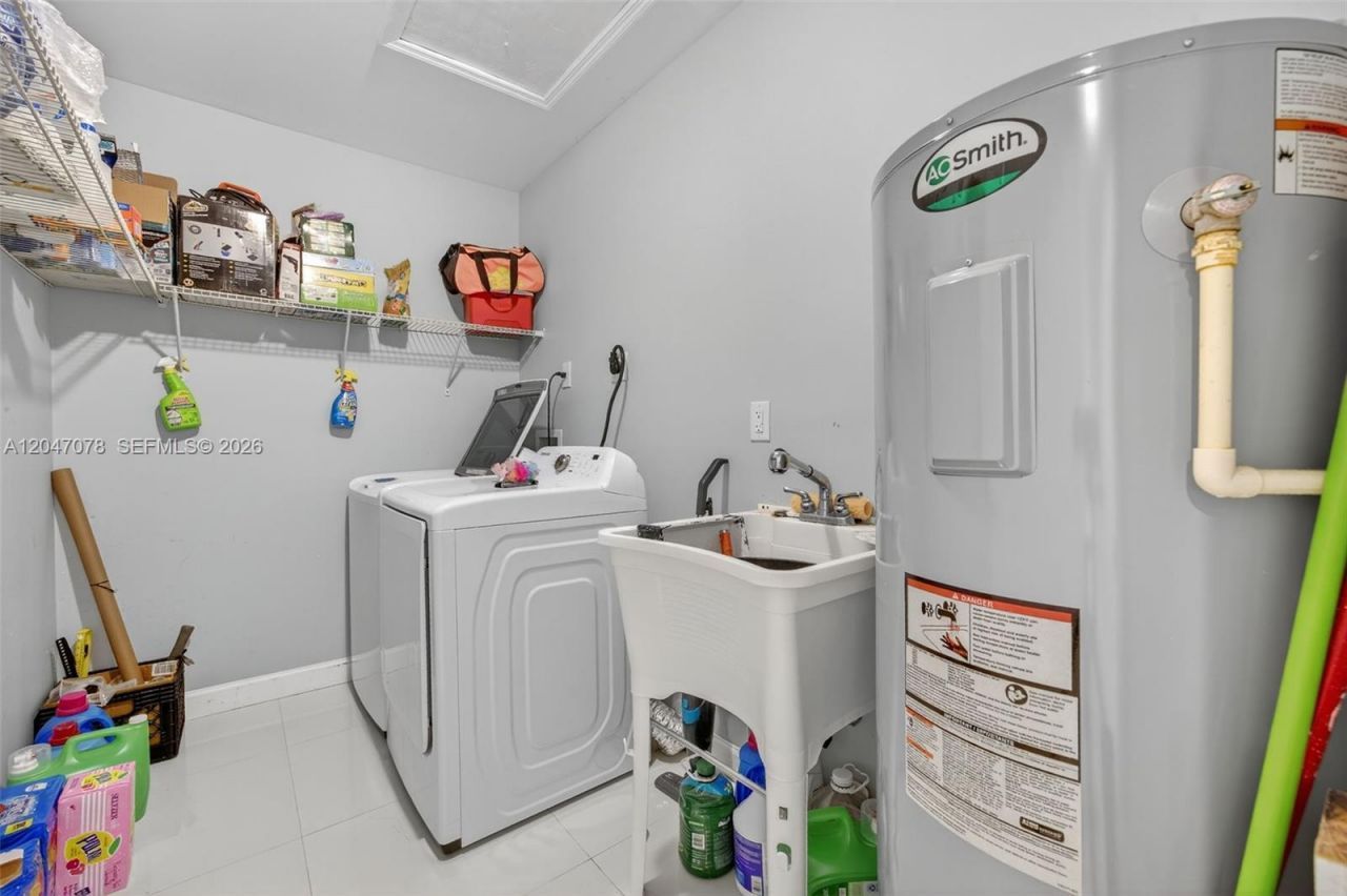 344 SW 3rd St , Florida City, FL 33034 Photo