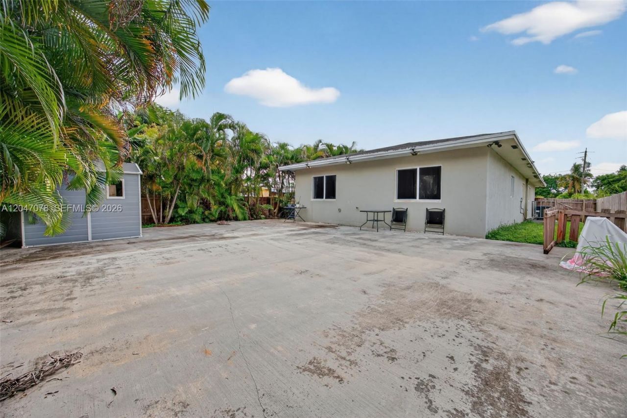 344 SW 3rd St , Florida City, FL 33034 Photo