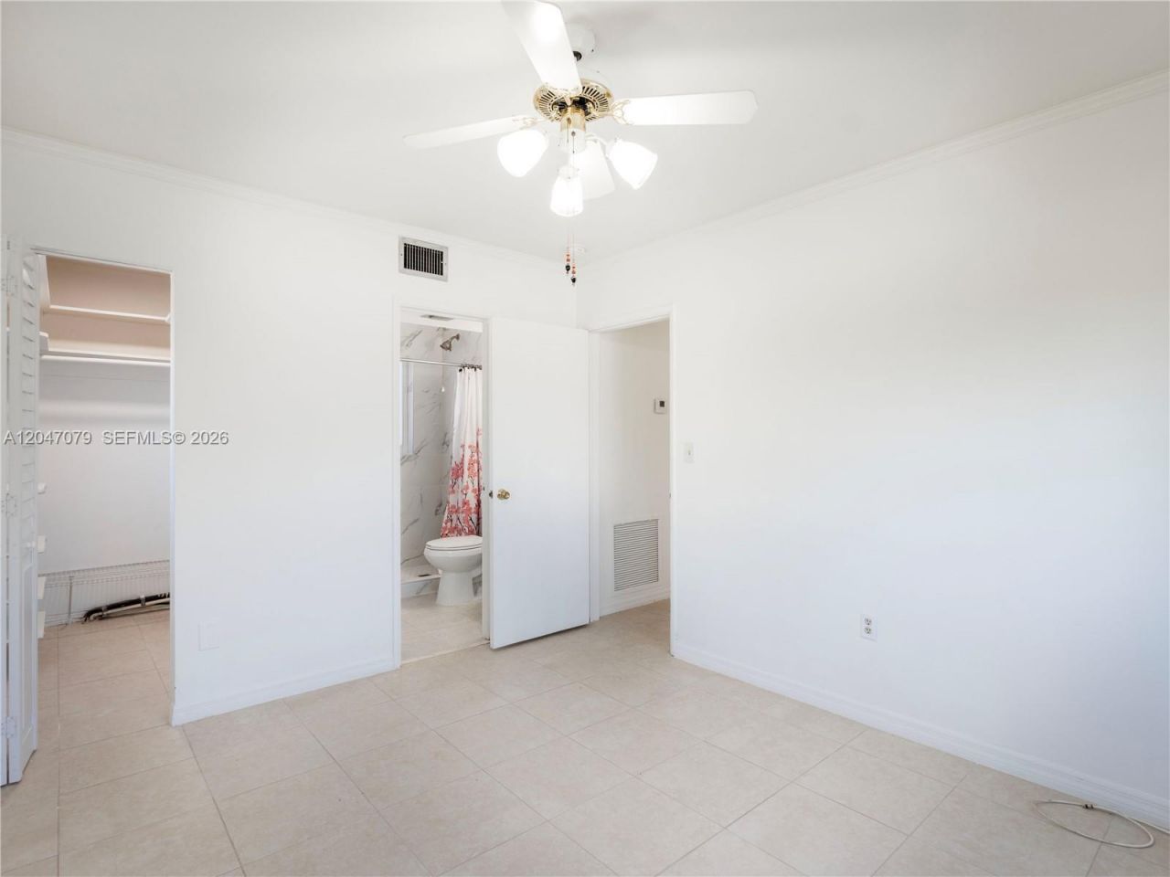3360 SW 6th St , Unit Top, Miami, FL 33135 Photo
