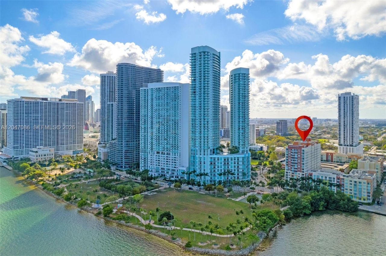 2000 N Bayshore Dr, Unit 909, Miami, FL 33137 Photo