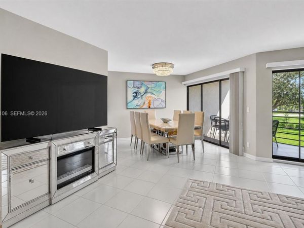 5901 Camino Del Sol, Unit 207, Boca Raton, FL 33433