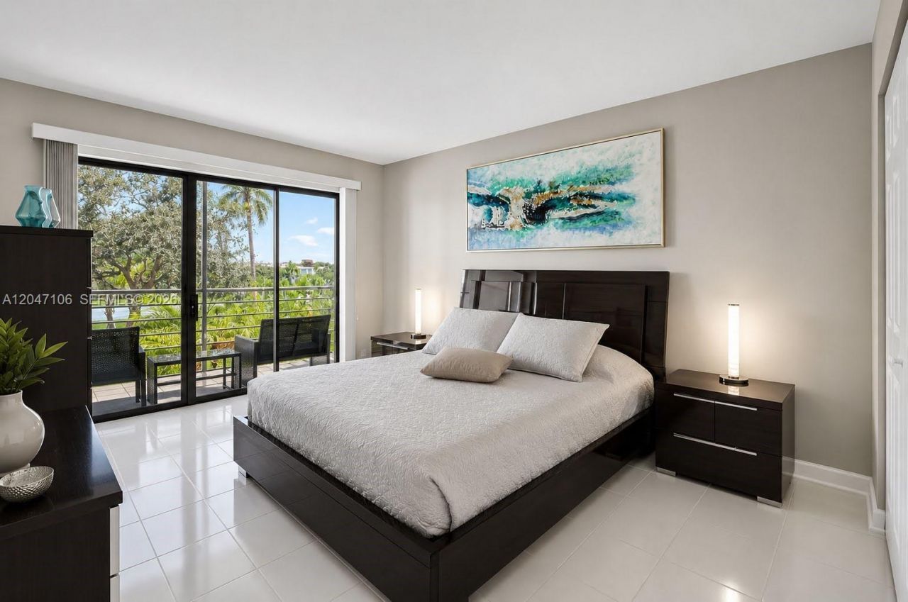 5901 Camino Del Sol, Unit 207, Boca Raton, FL 33433 Photo