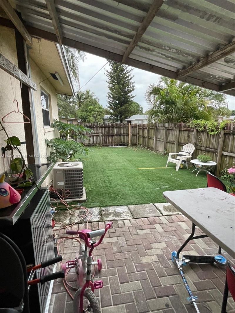 2200 SW 42nd Ave, Fort Lauderdale, FL 33317 Photo