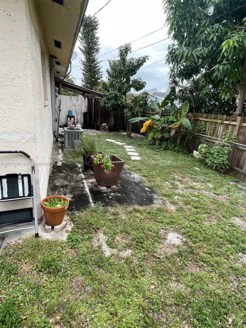 2200 SW 42nd Ave , Fort Lauderdale, FL 33317 Photo
