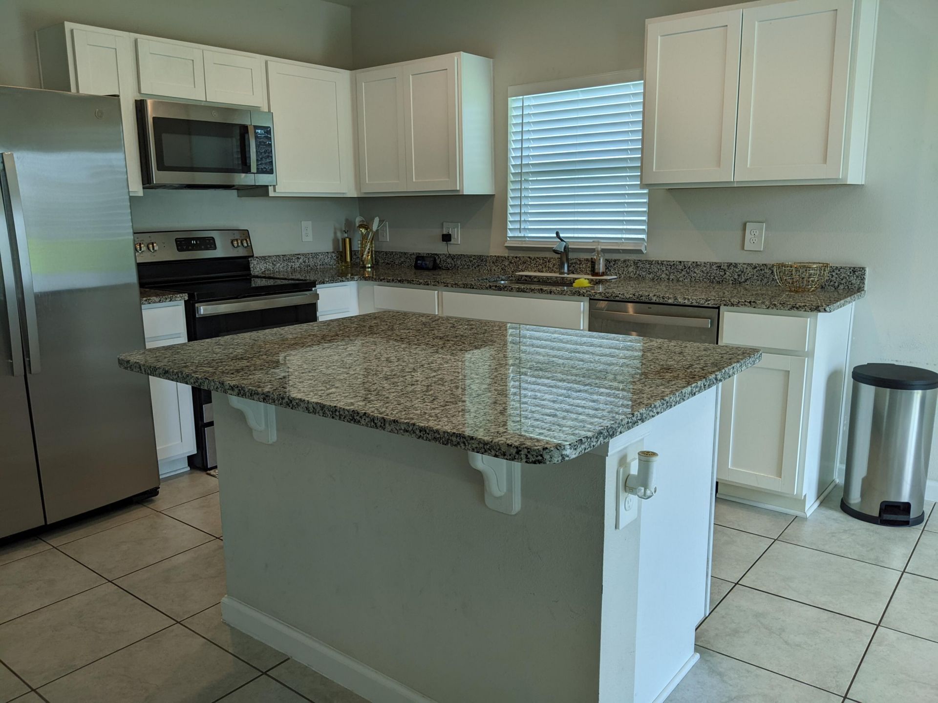 605 Lychee Lane, Fort Pierce, FL 34981 Photo