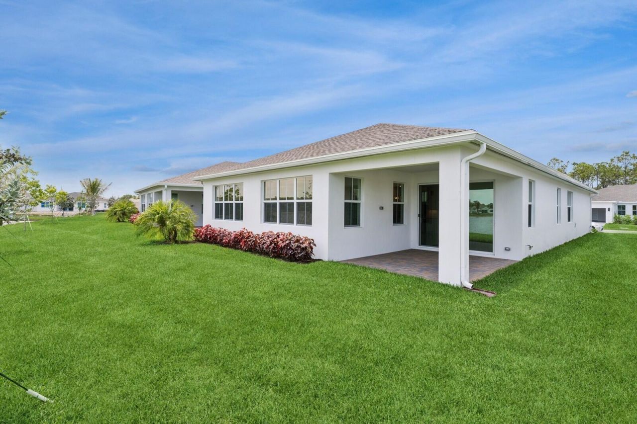 10072 NW Field Flower Trail, Port Saint Lucie, FL 34987 Photo