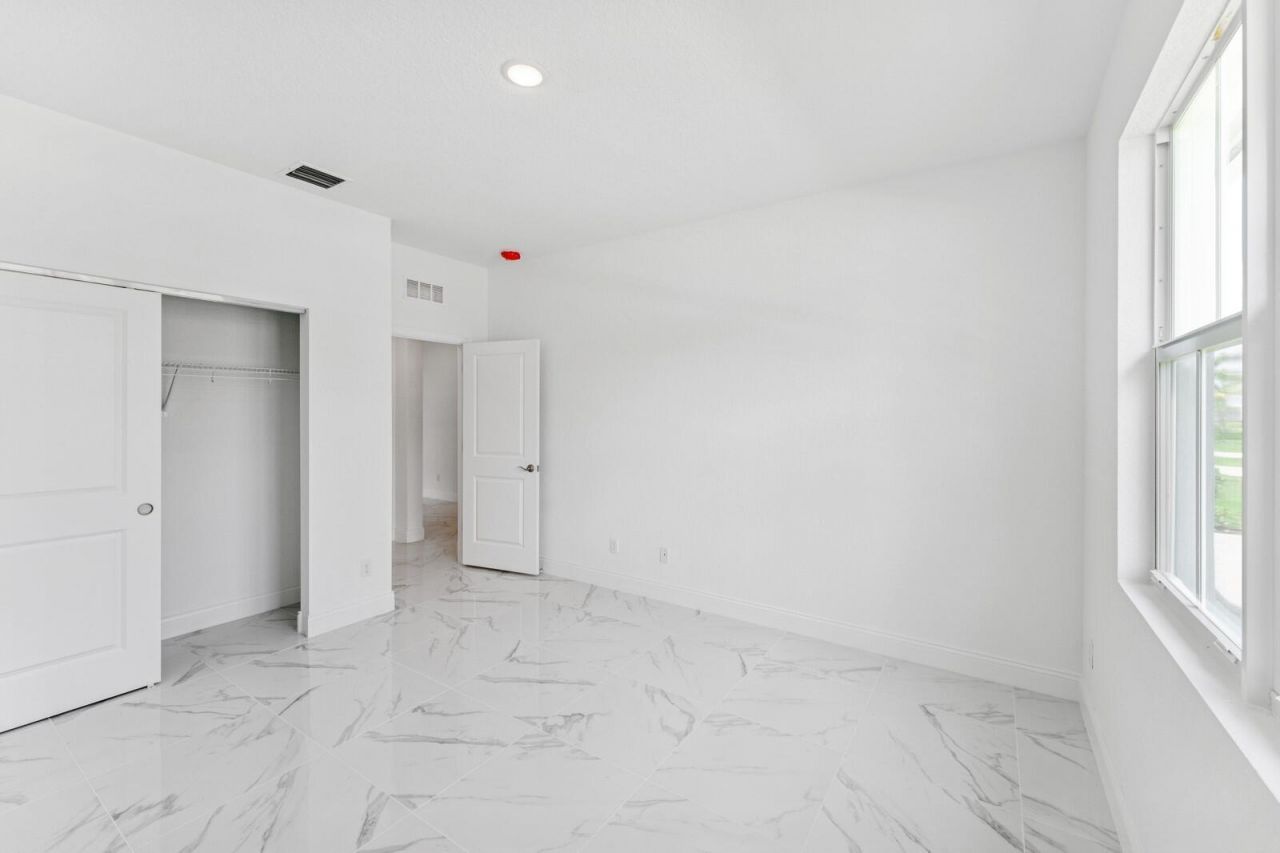 10072 NW Field Flower Trail, Port Saint Lucie, FL 34987 Photo