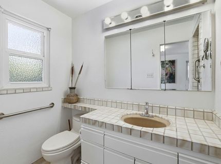 800 Piedmont Dr, Sacramento, CA 95822 Photo