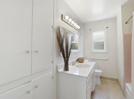 800 Piedmont Dr, Sacramento, CA 95822 Photo