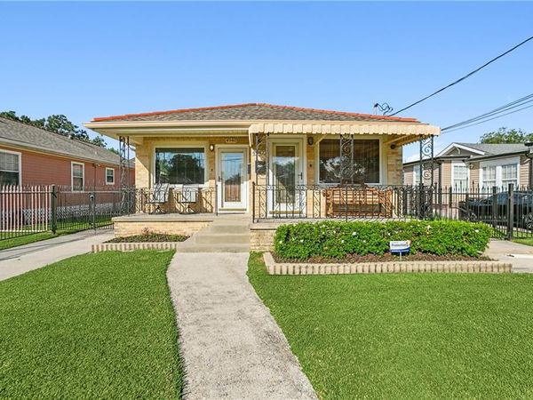 4940 EASTERN Street , New Orleans, LA 70122