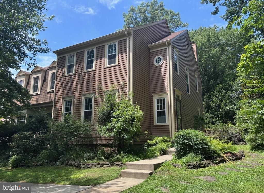 11980 Sentinel Point Court, Reston, VA 20191 Main Photo