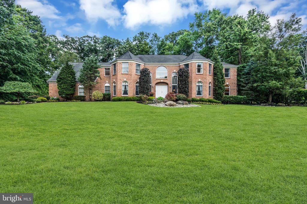 15 Harmony Ln, Monmouth Junction, NJ 08852 Main Photo