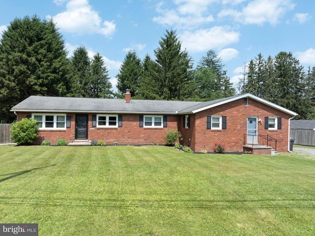 845 TYRONE PIKE, PHILIPSBURG, PA 16866