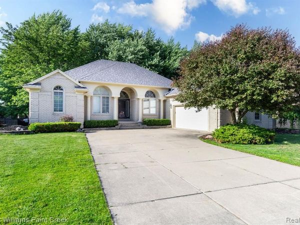 20695 Gaberty Drive , Clinton Twp, MI 48038