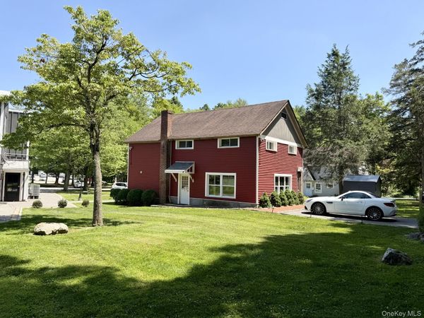 4 Lower Trinity Pass Rd, Pound Ridge, NY 10576