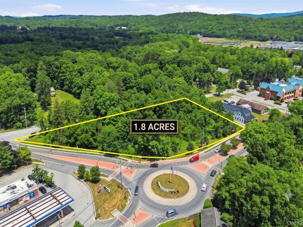 1073 Freedom Plains Road , Lagrangeville, NY 12540