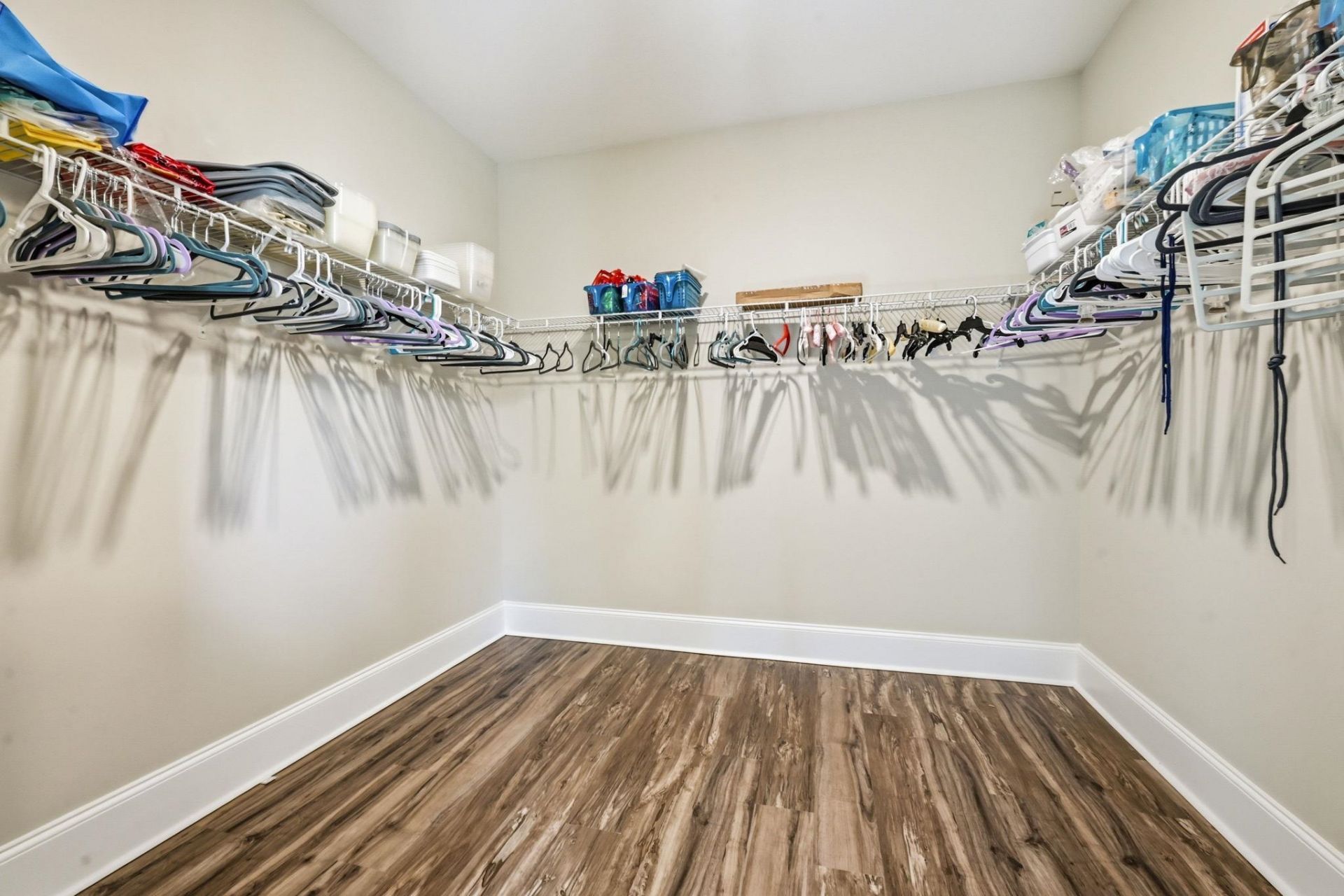 1615 Thornbury Dr. Photo 35