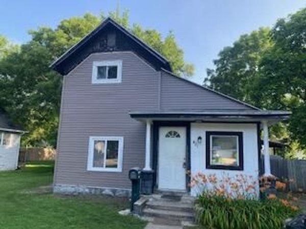 421 E Division Street, Dowagiac, MI 49047