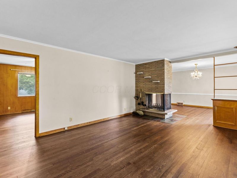 1470 Cottingham Court E, Columbus, OH 43209 Photo 3