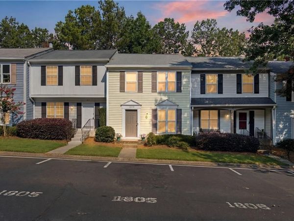 1805 Queen Anne Court, Atlanta, GA 30350
