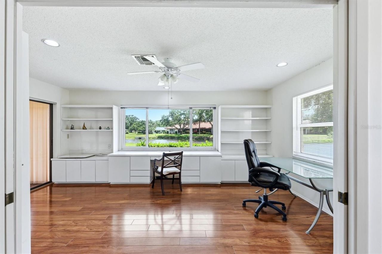 5451 Golf Pointe Drive, Unit V-225, Sarasota, FL 34243 Photo