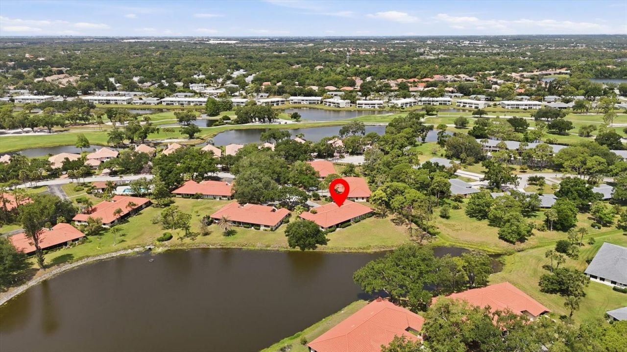 5451 Golf Pointe Drive, Unit V-225, Sarasota, FL 34243 Photo