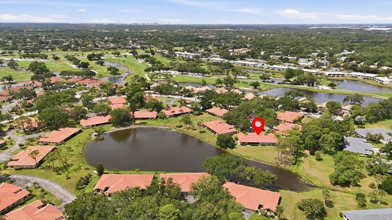 5451 Golf Pointe Drive, Unit V-225, Sarasota, FL 34243 Photo