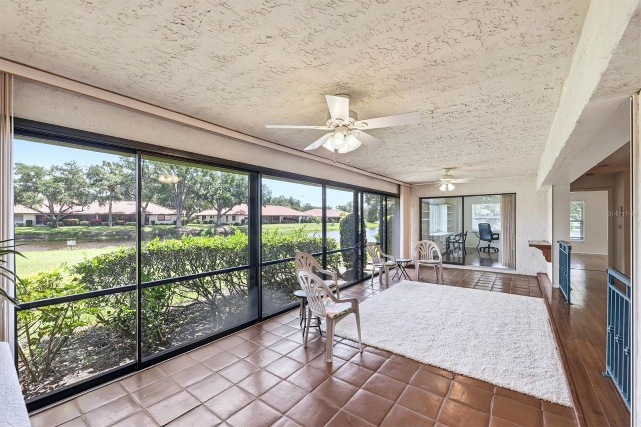 5451 Golf Pointe Drive, Unit V-225, Sarasota, FL 34243 Photo