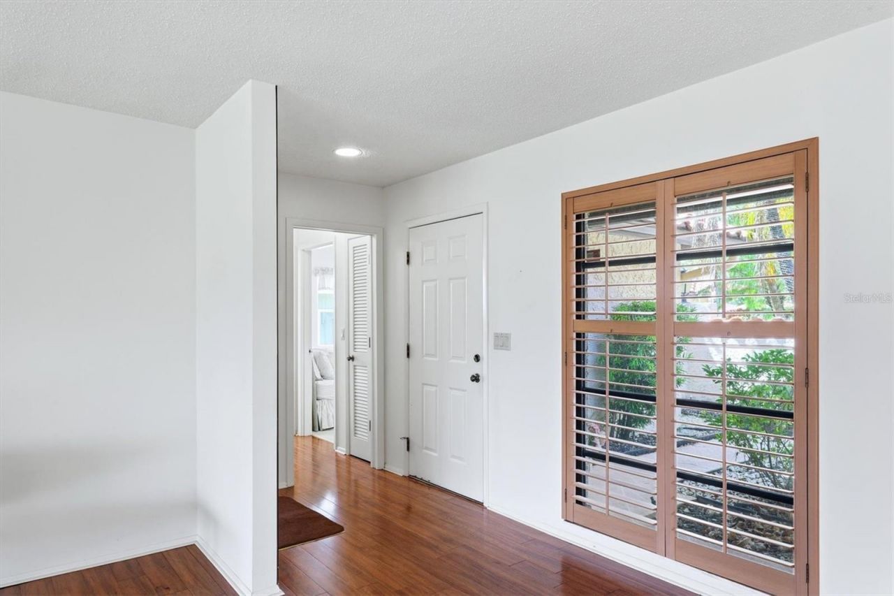 5451 Golf Pointe Drive, Unit V-225, Sarasota, FL 34243 Photo