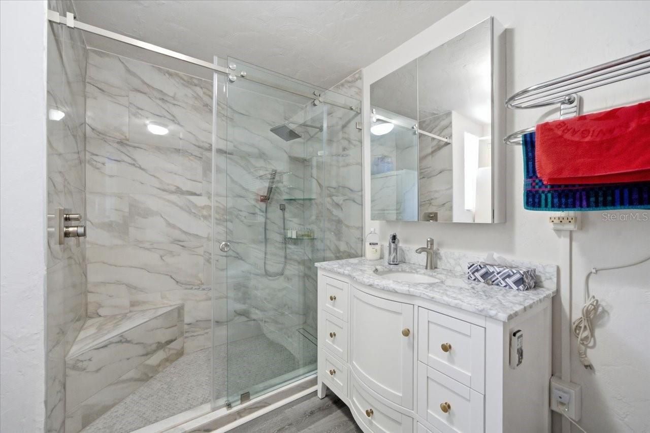 12002 Waterside Court, Tampa, FL 33612 Photo
