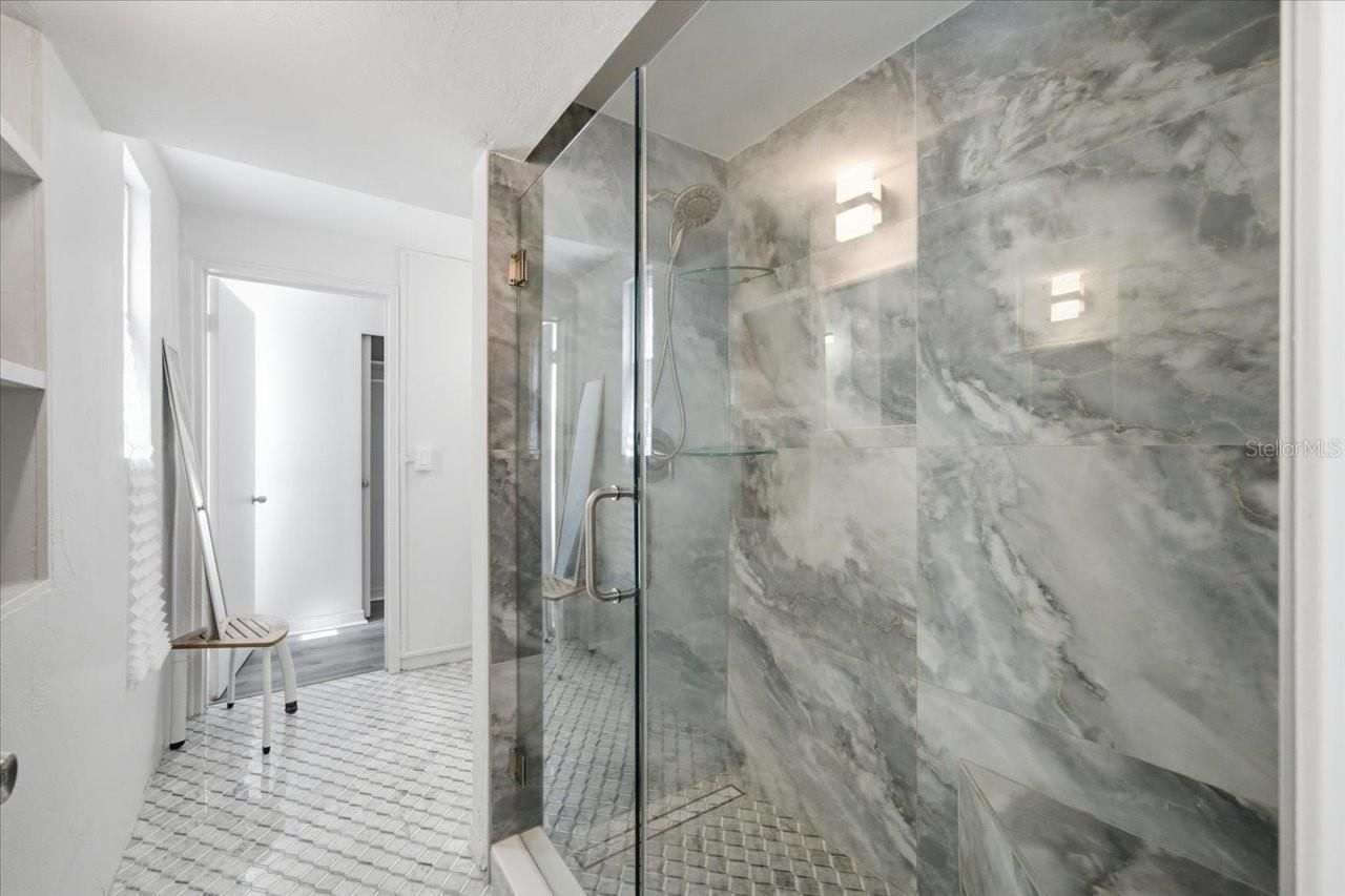 12002 Waterside Court, Tampa, FL 33612 Photo